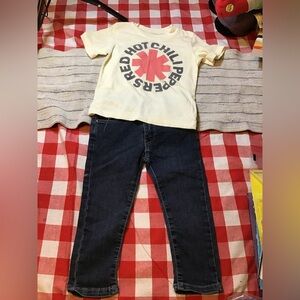 Red Hot Chili Peppers & ouragan jeans toddler size 3t